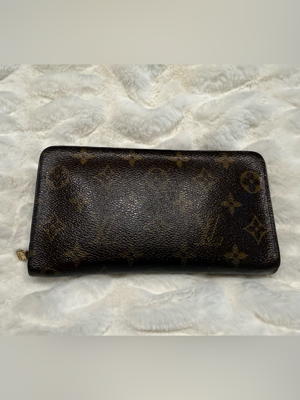 Louis Vuitton Brown Monogram Zip Around Wallet with Gold Hardware - Picture 2 of 8